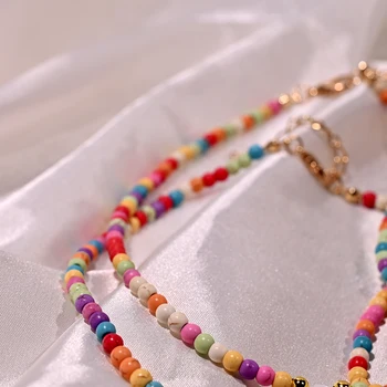 Колье с инициалами из натуральной раковины, Модные разноцветные бусины, ожерелье из 26 букв для женщин, богемные украшения, Аксессуары в стиле бохо. Изображение 4