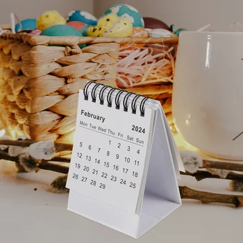 Стол стол столешница 2025 календарь домашний стол 2025 настольный календарь творческий календарь декор для стола домашний декор Изображение 0