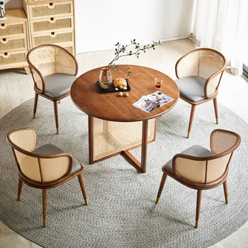 Обеденный стол из массива дерева, комбинация небольшого домашнего обеденного стола и стула, круглый стол из скандинавского ротанга